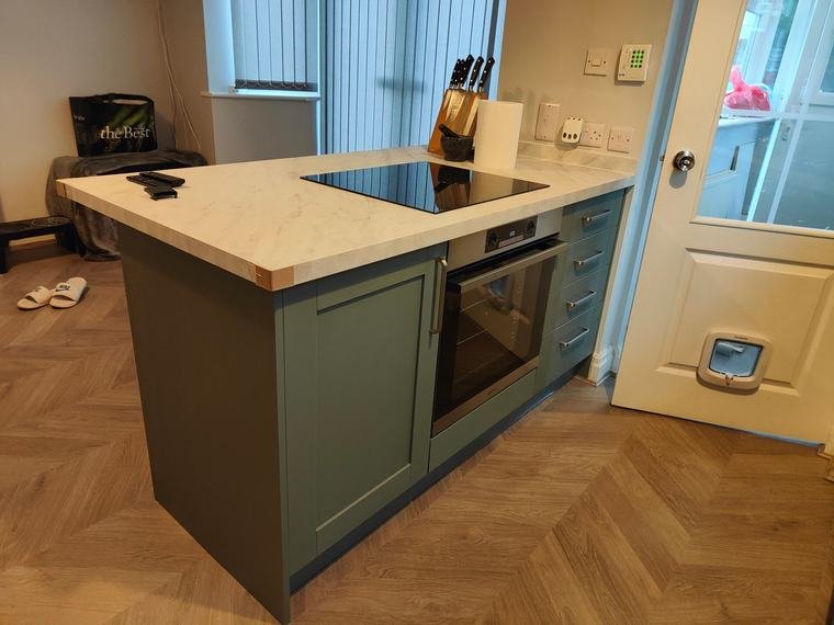 Sage island with induction hob