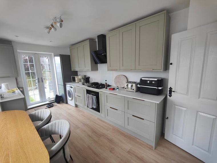 Light shaker kitchen, open plan
